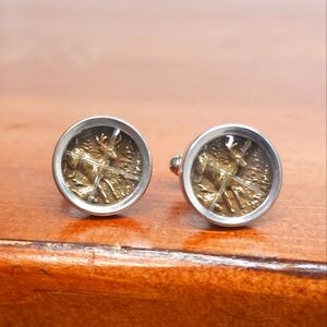 Vtg Anson Cufflinks Rustic Hunter Deer in Scope Cross Hair Rifle Gun Collectible